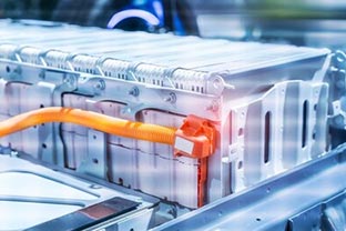 我國(guó)動(dòng)力電池百億級(jí)投資項(xiàng)目頻現(xiàn),激進(jìn)擴(kuò)張的信號(hào)? 我國(guó)動(dòng)力電池百億級(jí)投資項(xiàng)目頻現(xiàn),激進(jìn)擴(kuò)張的信號(hào)?